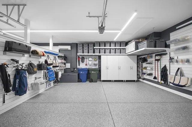 A wide view shows how storage stays around the usable floor.
